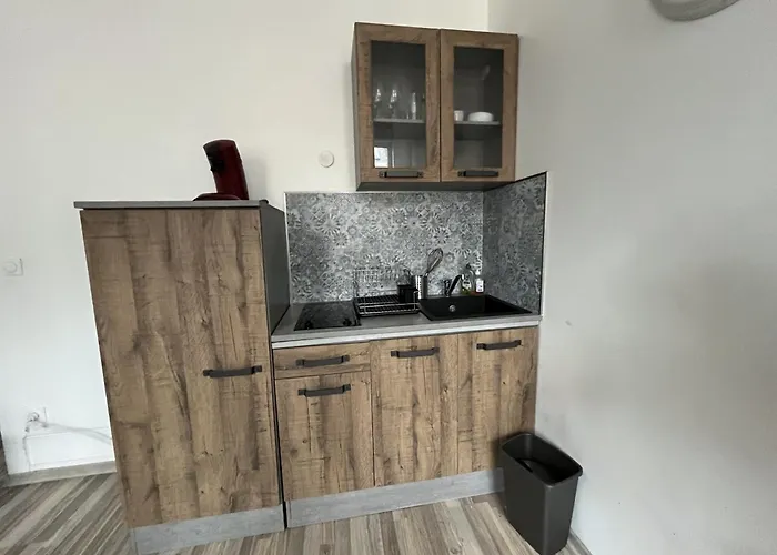 Amiens, Douillet 2-4p